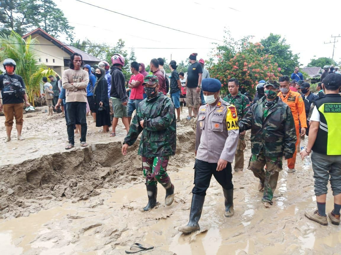 Update Banjir Bandang Masamba Sudah Warga Ditemukan Meninggal