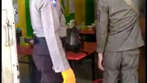 VIDEO : Tetap Buka di Masa Pandemi Corona dan Ramadan, Warung Coto di Makassar Digerebek Aparat