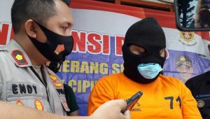 Merasa Dipermainkan, Driver Ojol Bakar Rumah Suami Selingkuhannya