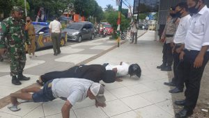 Tak Gunakan Masker di Luar Rumah, Warga Palopo Dihukum Push Up