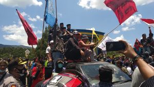 Video : Didemo Mahasiswa dan Buruh, DPRD Lutim Tolak UU Omnibus Law