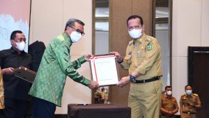 Basmin Mattayang Terima DIPA Kabupaten Luwu Tahun 2021 Rp 1,1 Triliun