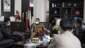 Bahas Luwu Tengah, Basmin Mattayang Terima Perwakilan Mahasiswa