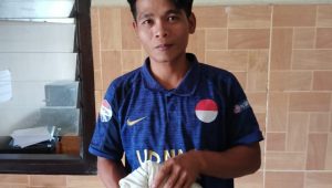 Viral di Medsos, ‘Pocong’ Bahayakan Pengendara di Luwu Utara Diamankan Polisi