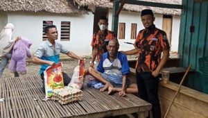 Gerak Cepat, Pemuda Pancasila Luwu Kunjungi Warga Tak Mampu di Walenrang Timur