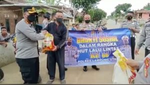 Peringati Hari Lalulintas, Polres Lampung Utara Bagi Sembako