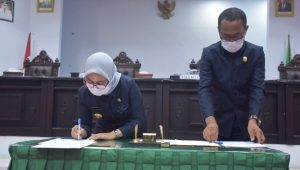 Ranperda Perubahan APBD Luwu Utara TA 2021 Disetujui Menjadi Perda