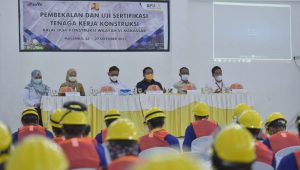 Tingkatkan Keterampilan, Pekerja Konstruksi di Luwu Utara Diberi Pembekalan dan Uji Sertifikasi