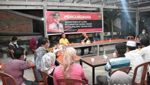 Kajari Palopo Dialog dengan Lurah di Kecamatan Wara Timur