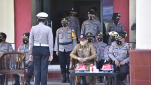 Hadiri Apel Operasi Zebra, Sekda Armiadi Sentil ASN yang Berkendara Sambil Main Ponsel