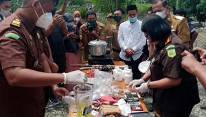 Kejaksaan Negeri Luwu Musnahkan Barang Bukti, Didominasi Obat Terlarang