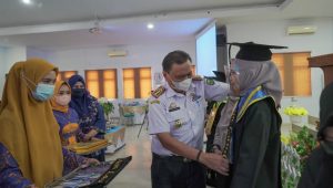 Hayarna Basmin Bertekad Status Stikes Datu Kamanre Naik  Menjadi Institut