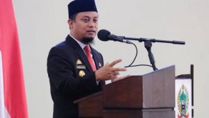 Wacana Penghapusan Staf Khusus Plt Gubernur Mengemuka