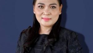 Dewi Sartika Pasande Terima Penghargaan Kartini Award 2022