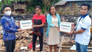 NasDem Palopo Peduli Korban Kebakaran di Maroangin