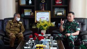 Kunker di Wilayah Kodim 1403, Mayjen TNI Marga Taufik Sempatkan Diri Silaturahmi dengan Bupati Luwu