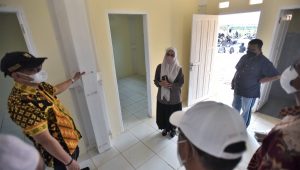72 Unit Huntap Diserahkan Kepada Warga Penyintas Banjir Lutra