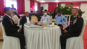 Bersama Forkopimda, Danyon D Pelopor Menghadiri Syukuran Bhyangkara ke 76 di Mapolres Lutra