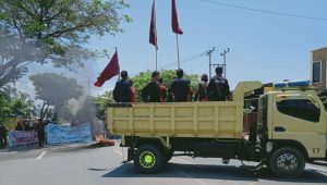 Aksi Penolakan Kenaikan BBM Subsidi Terus Berlanjut