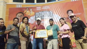 Tak Pernah Kalah, ‘Padomeng’ Asal Lutra Juara di Turnamen Domino Amsal Cup I