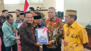 Bupati Luwu Raih Penghargaan 5 Kali Berturut-turut Opini WTP