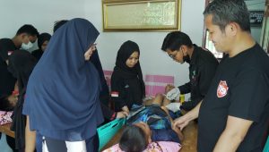 Forum KKS dan PSC 119 Luwu Kolaborasi Adakan Baksos Sunatan Massal di Desa Binturu