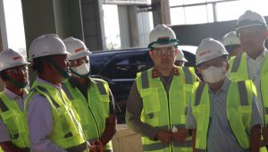 Berkunjung ke PT BMS, Jusuf Kalla Pastikan Pengrekrutan Tenaga Kerja Pabrik Smelter Miliknya Mayoritas Penduduk Lokal