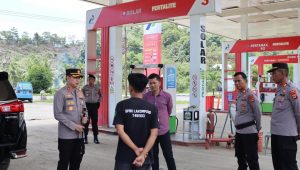 Pastikan Ketersediaan Stok BBM Jelang Mudik Lebaran Mencukupi, Kapolres Luwu Sidak Kesejumlah SPBU