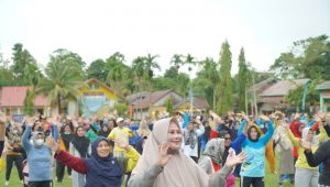 Gelakkan Senam Sehat Bersama Masyarakat, Hayarna: Alternatif Gratis Untuk Berinvestasi Kesehatan
