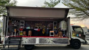 Disdag Makassar Sulap 2 Unit Bus Jadi Mini Store UKM dan IKM