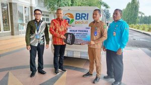 Bentuk CSR, BRI Cabang Palopo Serahkan 1 Unit Mobil Ambulance ke RSUD Batara Guru