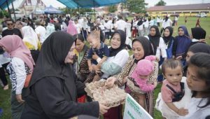 Kolaborasi Dengan Forum KKS, Baznas Luwu Berikan Bantuan Bagi Balita dan Ibu Menyusui Terindikasi Stunting
