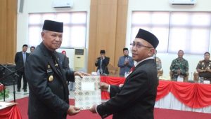 Bupati Luwu Hadiri Pengambilan Sumpah dan Janji Anggota DPRD PAW