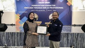 Aisyah Tiar Arsyad, Dosen Universitas Al-Azar Bawakan Kuliah Umum Di Polidewa Palopo