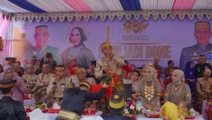 HUT Bone ke-694, PJ Bupati Luwu Hadiri ‘Mattompang Arajang’