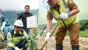 Peringati Hari Bumi Tahun 2024, Pemkab Luwu Tanam 1507 Pohon di Pegunungan Latimojong