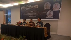 ADVETORIAL; Tutup Coaching Clinic Komunitas Belajar, Sekda Luwu: Guru Tidak Hanya Mengajar Namun Harus Bisa Mendidik