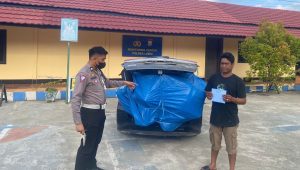 Sat Lantas Polres Luwu Berikan Tindakan Tegas Kepada Pengemudi Mobil Dengan Muatan Berlebih dan Bukan Peruntukkannya