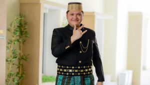 Mengenal Lebih Dekat Arham Basmin Mattayang, Calon Bupati Luwu Milenial, Berkharisma, Muda dan Ganteng