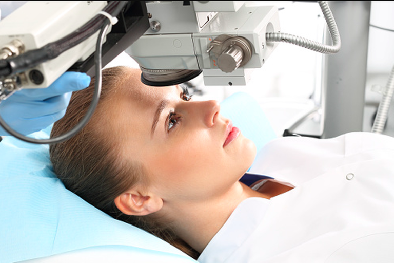 operasi lasik mata