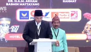 Harapan Masyarakat Luwu Terkait Visi Misi Arham-Rahmat Tentang ‘Pengangkatan Tenaga Honorer Jadi PPPK Full Time’, Warga: I Love You Full Bupatiku…!