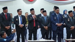 Hadiri Sertijab Gubernur, Bupati Luwu Sampaikan Apresiasi Untuk Wakil Gubernur Perempuan Pertama di Sulsel
