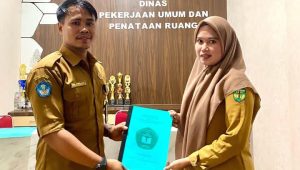 Persiapkan Generasi Muda yang Profesional, PUTR dan SMK Army Putra Luwu Tandatangani MoU Program Keahlian Teknik Alat Berat