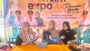 Kelompok Pengrajin Lokal Desa Malewong, Menarik Perhatian Pengunjung UMKM Expo 2025 dengan Tas Ikonik dan Trandi Berbahan Tali Kur