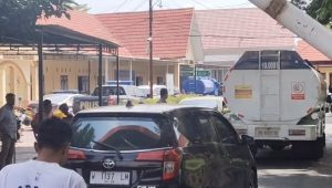 Polres Luwu Amankan Tiga Mobil PT SGM Milik Eks Anggota TNI saat Melakukan Proses Pemindahan Solar Subsidi