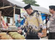 Wabup Luwu Utara Tinjau Pasar Ramadan dan Hadiri Safari Ramadan di Mappedeceng