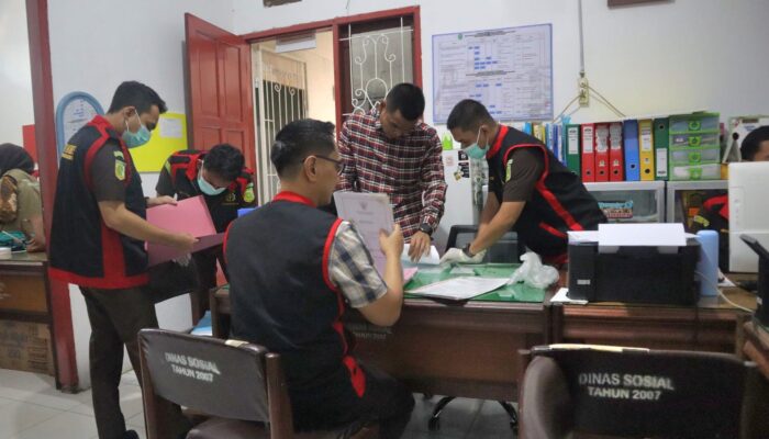 Diduga Korupsi Penyaluran Dana BPNT, Kejari Luwu Geledah Kantor Dinas Sosial