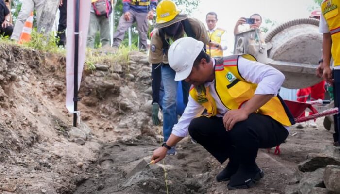 Mudahkan Akses Darat Masyarakat Lutim, Gubernur Sulsel Groundbreaking Projek Matano Belt Road