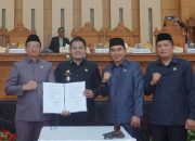 Paripurna Calon Daerah Otonomi Daerah, Ketua DPRD Luwu: “CDOB Kabupaten Luwu dan Provinsi Luwu Raya Disepakati!”