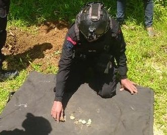 jibom brimob polda sulsel musnahkan granat nanas yang ditemukan di palopo 1775359707256 169 e1775381056836